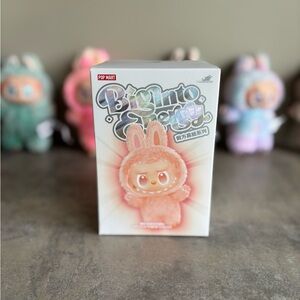 Labubu “Big Into Energy” Happiness